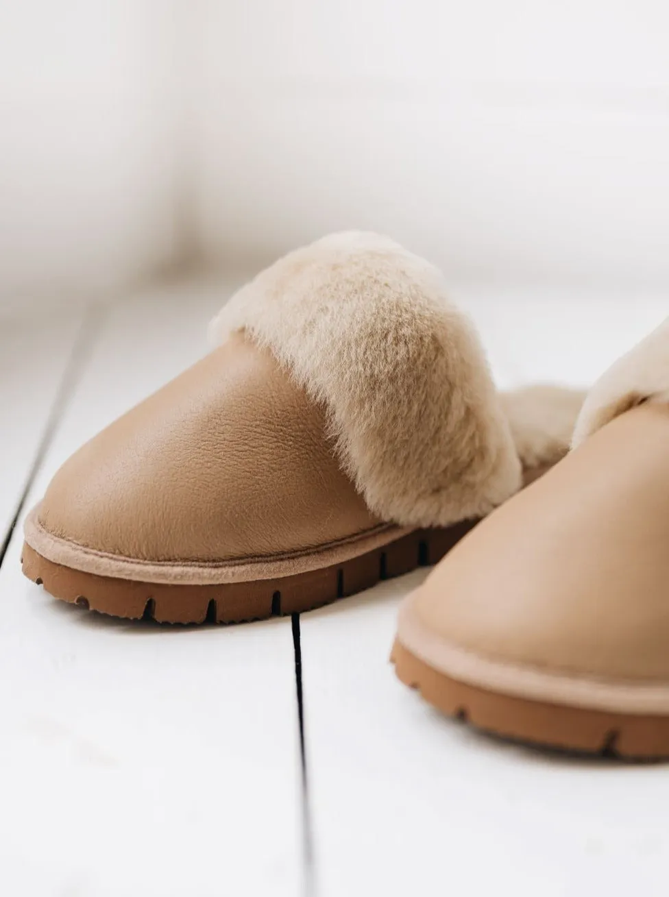 Women's Sheepskin Slip-on Slippers | VERONICA DELUXE (Last Chance)